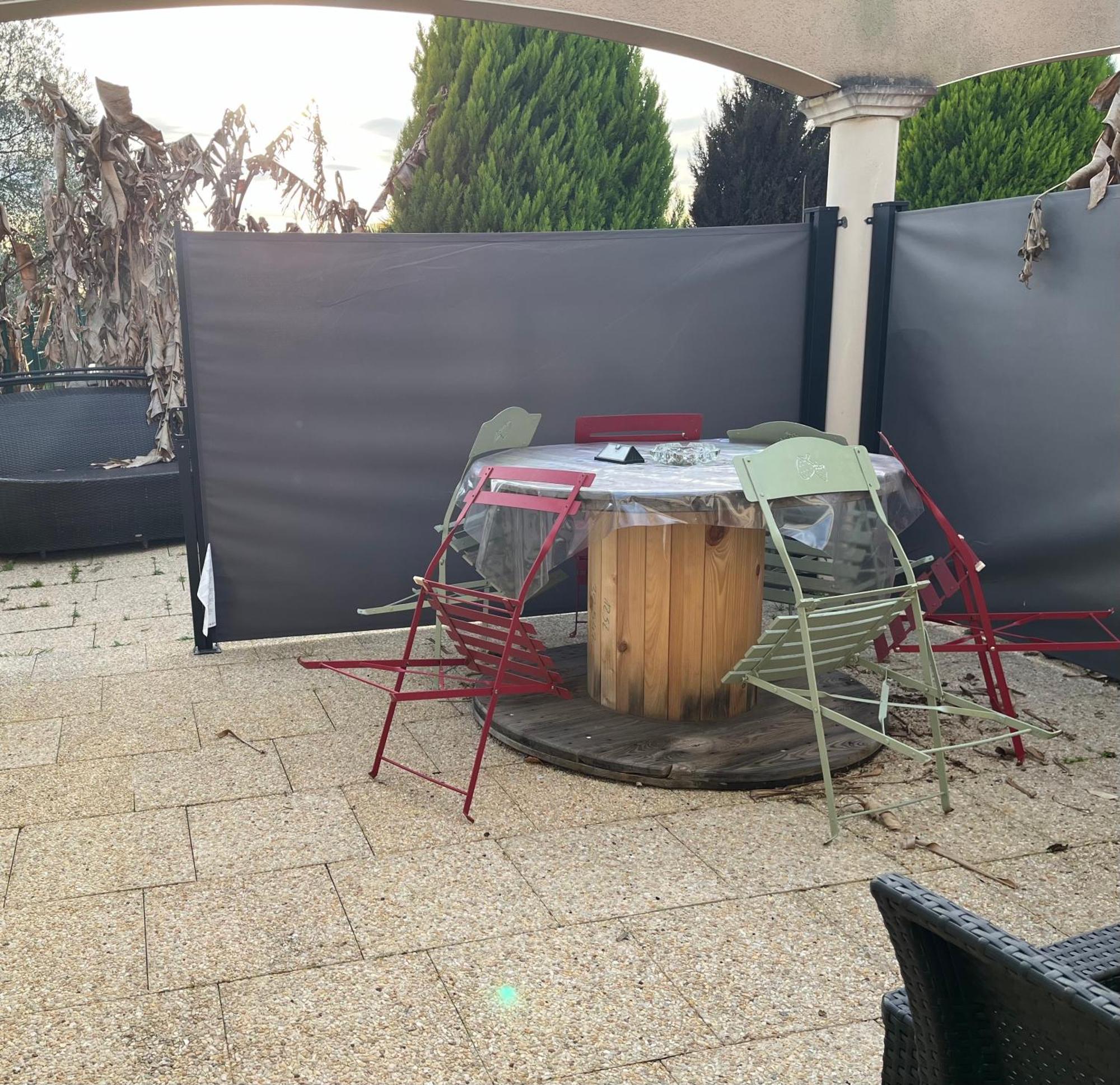 Charmant T2, Cl 3 Etoiles, 4 Lits, 4 Personnes Et 1Enfant, Parking Et Terrasse Saint-Sever  Exterior photo